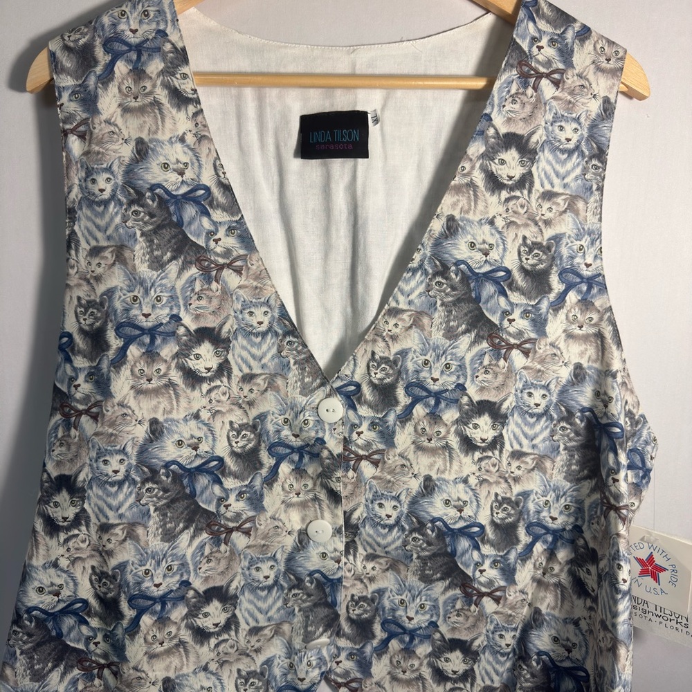 Cat Print Sleeveless Vest - Blue and White NWT‎